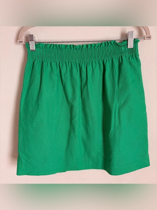 J. Crew Dresses & Skirts - J. Crew Green Elastic Waist Mini Skirt size 4